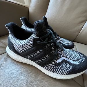 Adidas Ultraboost 5.0 DNA Core Black/Core Black/Cloud White